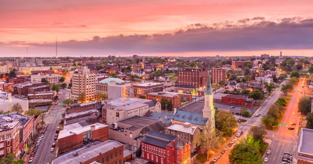 Need Warehouse Space in Georgia? Why Macon Makes Sense for Energy, Solar and Data Center Suppliers